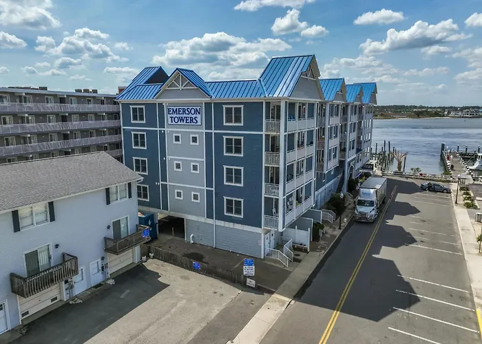 Emerson Towers 302